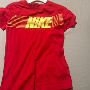Boys medium Nike Shirt